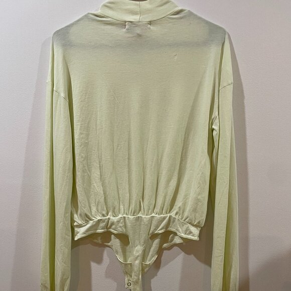 n :PHILANTHROPY Emmie Long Sleeve Crew Neck Chartreuse Bodysuit NWT Size Small - Picture 4 of 7